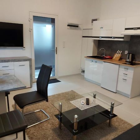 Nowy Apartament Jednopokojowy Z Lazienka 슈비노우이스쳬 외부 사진