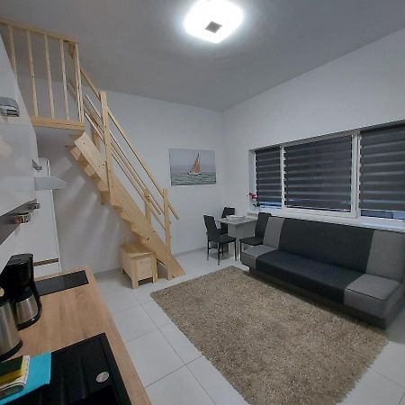 Nowy Apartament Jednopokojowy Z Lazienka 슈비노우이스쳬 외부 사진