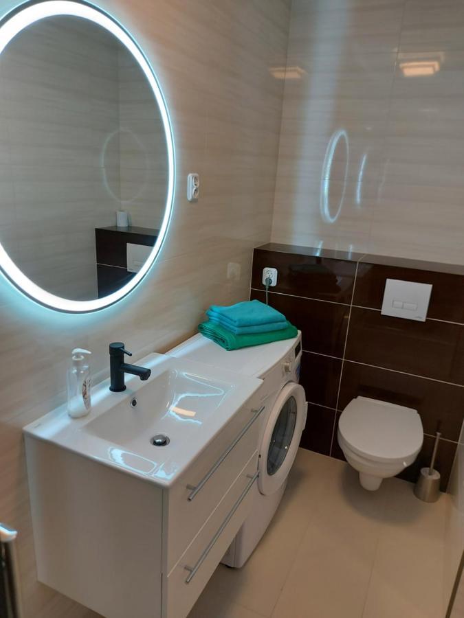 Nowy Apartament Jednopokojowy Z Lazienka 슈비노우이스쳬 외부 사진